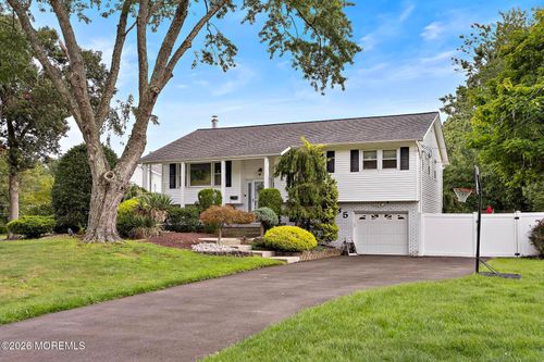 35 Chesapeake Rd, Manalapan, NJ, 07726-3507 | Card Image