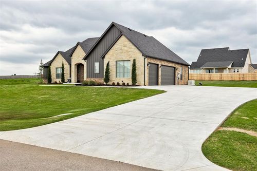 1105 Dorsi Way, Newcastle, OK, 73065-5182 | Card Image