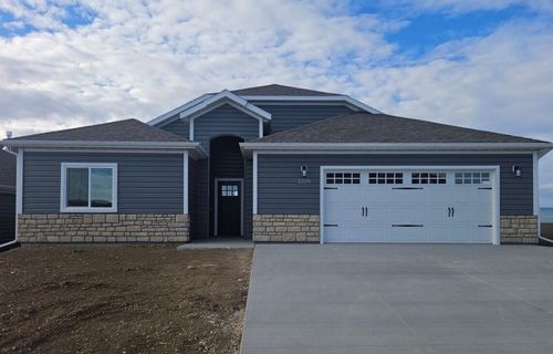hb-32-2228 Excalibur Way, Sheridan, WY, 82801-4558 | Card Image