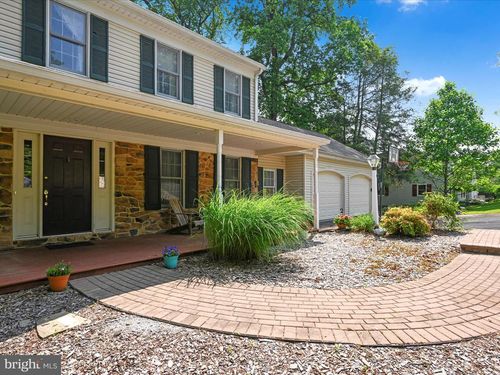11 Box Elder Ln, WILLOW STREET, PA, 17584-9605 | Card Image