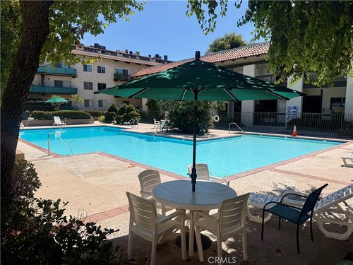 e228-5460 White Oak Ave, Encino, CA, 91316-4570 | Card Image