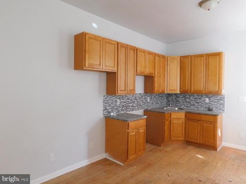 2437 N 19th Street, PHILADELPHIA, PA, 19132 | Card Image