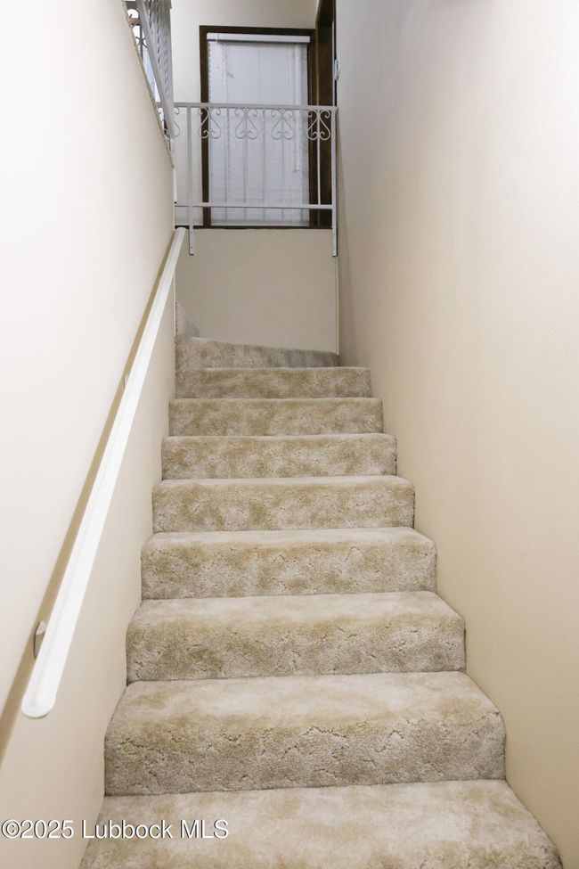 2512 Holliday St, House other with 3 bedrooms, 2 bathrooms and null parking in Plainview TX | Image 25