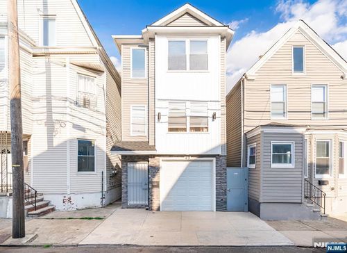 49 N 5th St, Newark, NJ, 07107-2905 | Card Image