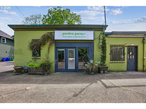 1114 Se Clay St, Portland, OR, 97214-4726 | Card Image
