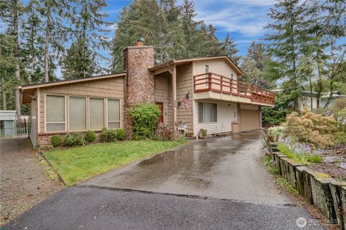 3910 82nd Avenue Ct W, University Place, WA, 98466-2500 | Card Image