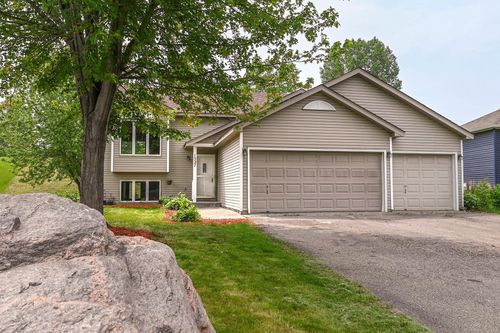 1527 Harvest Ln, Shakopee, MN, 55379-8267 | Card Image