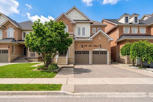 3095 Tacc Drive, Mississauga, ON, L5M0A9 | Card Image