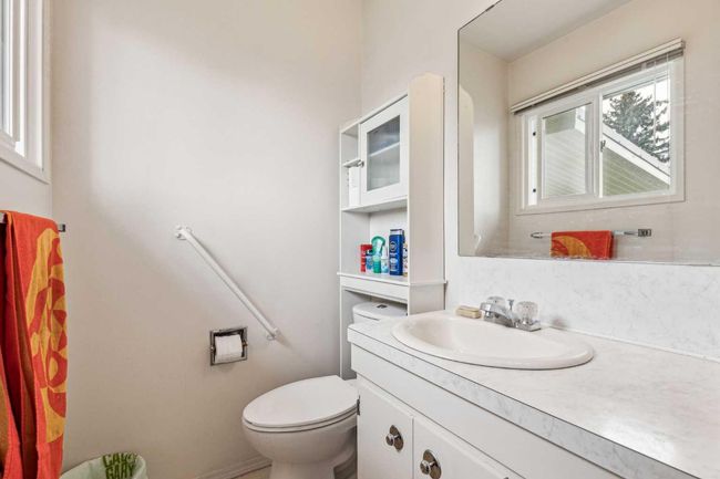 201 11 Ave Sw, House other with 4 bedrooms, 2 bathrooms and 4 parking in High River AB | Image 20