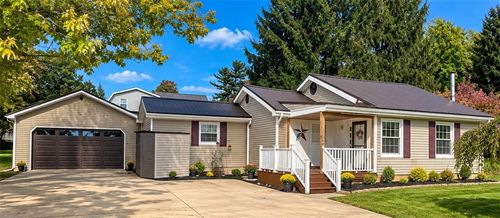 2027 Pine Hollow Blvd, Hermitage, PA, 16148-2521 | Card Image