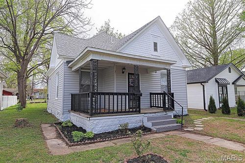122 W Parker Ave, Chaffee, MO, 63740-1406 | Card Image