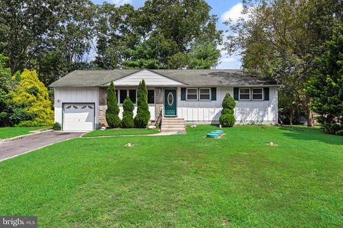 142 New Freedom Rd, CLEMENTON, NJ, 08021-4320 | Card Image