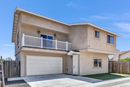 946 11th St, Imperial Beach, CA, 91932-2222 | Card Image