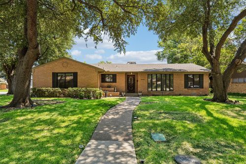 3566 Princess Lane, Dallas, TX, 75229 | Card Image