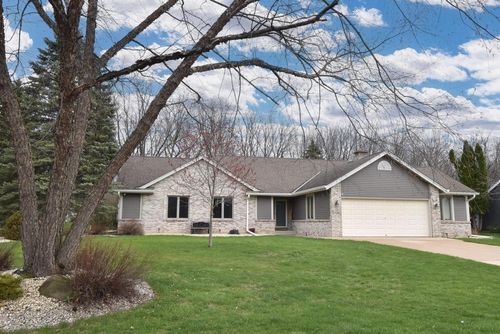 N73W22600 White Ash Court, Sussex, WI, 53089 | Card Image