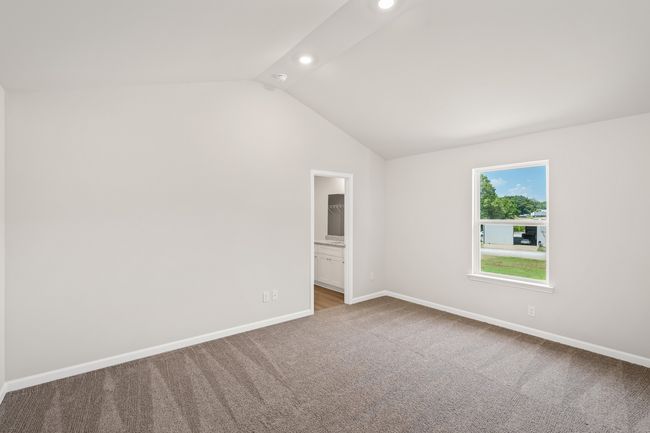 2040 Lala Loop, House other with 4 bedrooms, 3 bathrooms and 2 parking in White Bluff TN | Image 9