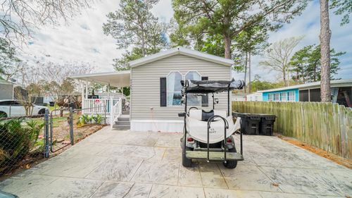 1701 Crystal Lake Dr, Myrtle Beach, SC, 29575-5747 | Card Image