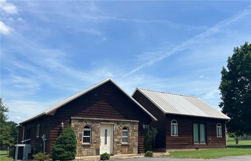 2393 Crow Mountain Rd, Russellville, AR, 72802-7854 | Card Image