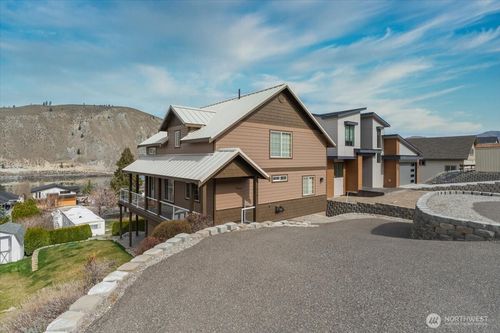 585 Entiat Pl, Orondo, WA, 98843-9655 | Card Image