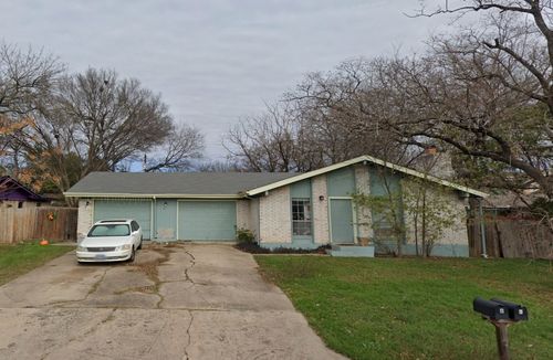 2527 Glen Springs Way, Austin, TX, 78741-5634 | Card Image