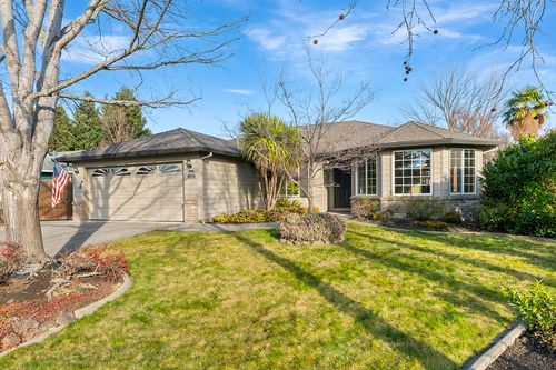 108 Meadow View Dr, Phoenix, OR, 97535-9431 | Card Image