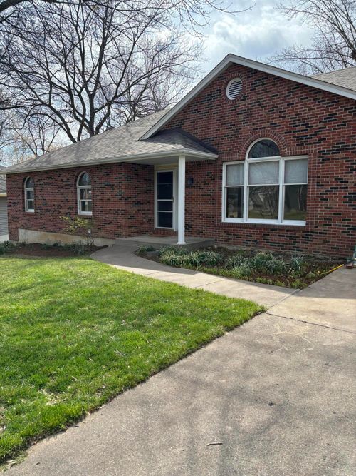 1609 Pickard Way, COLUMBIA, MO, 65203-4722 | Card Image