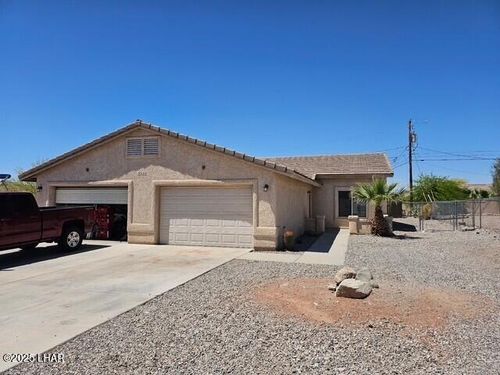 102-3335 Ottawa Dr, Lake Havasu City, AZ, 86406-6830 | Card Image