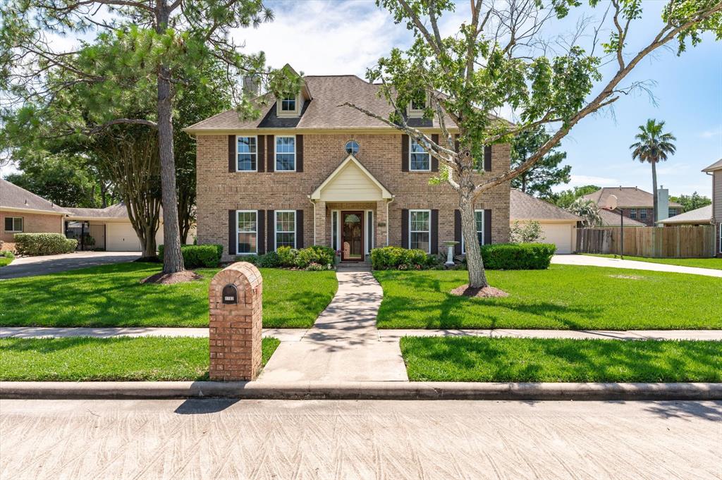 Keystone Dr, Friendswood, TX 77546
