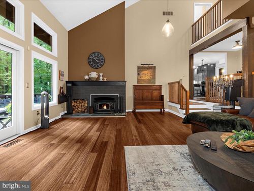 3305 Blackberry Ln, Davidsonville, MD, 21035-1710 | Card Image