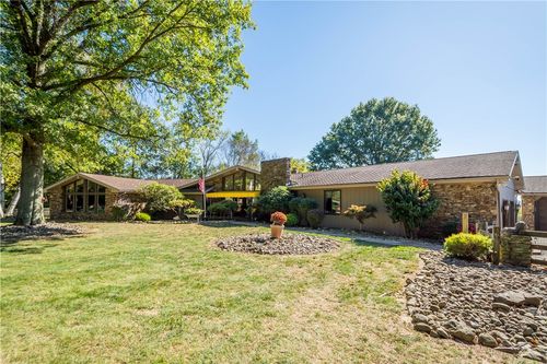 375 Wray Large Rd, Jefferson Hills, PA, 15025-3835 | Card Image