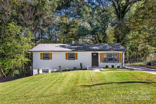 68-5001 Westgate Dr, Shelby, NC, 28152-8703 | Card Image