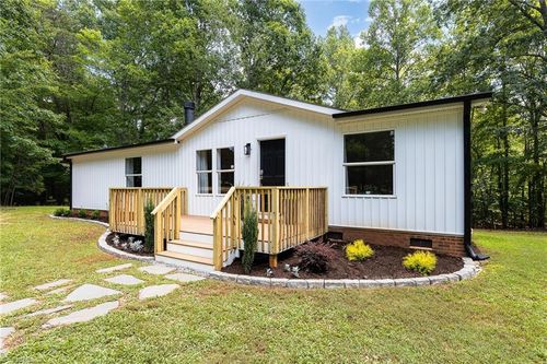 9089 Mount Carmel Rd, Stokesdale, NC, 27357-9269 | Card Image