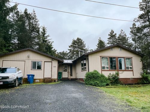 505 Unimak St, Petersburg, AK, 99833-1897 | Card Image