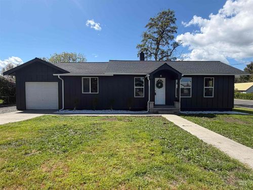 600 11th St, Clarkston, WA, 99403-2145 | Card Image