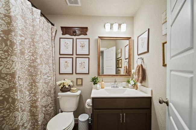 1174 Filly Creek Dr, House other with 3 bedrooms, 2 bathrooms and 2 parking in Alvin TX | Image 16