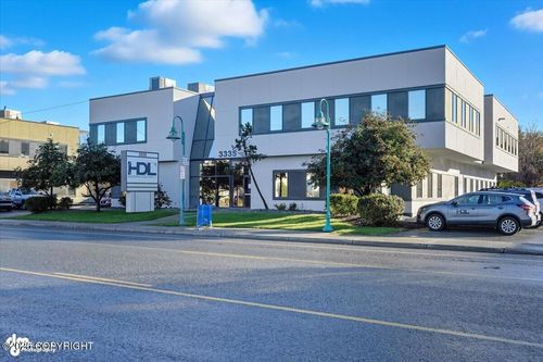 3335 Arctic Blvd, Anchorage, AK, 99503-4570 | Card Image