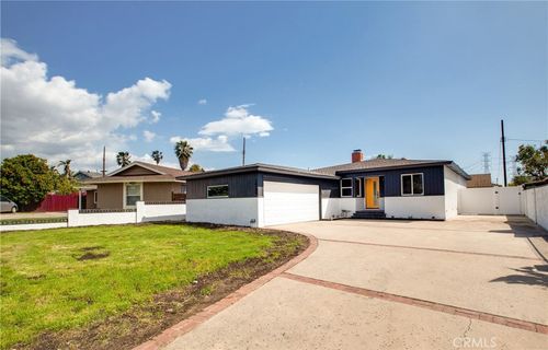 14704 Germain St, Mission Hills, CA, 91345-2216 | Card Image