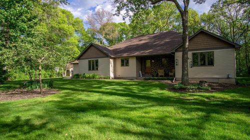 3313 Jennifer Ln, Eau Claire, WI, 54701-8442 | Card Image