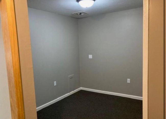 635 Sm Office.jpg | Image 9