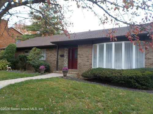 6 Hunt Ln, Staten Island, NY, 10304-1333 | Card Image