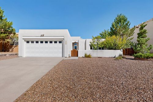 7558 Kachina Loop, Santa Fe, NM, 87507-4042 | Card Image