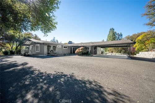 441 Vichy Hills Dr, Ukiah, CA, 95482-4122 | Card Image