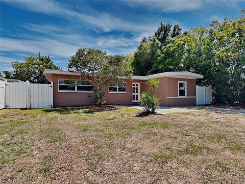 6484 44th Ave N, Kenneth City, FL, 33709-4816 | Card Image