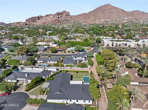 4636 E Calle Ventura, Phoenix, AZ, 85018-2913 | Card Image