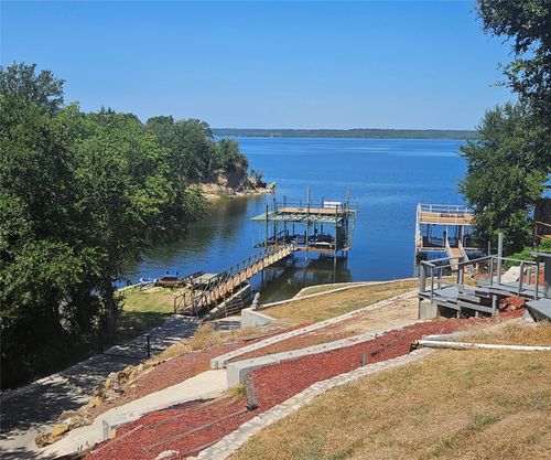 411 N Lake Shore Cir, Bridgeport, TX, 76426-4467 | Card Image