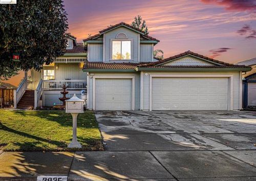 3935 Creekside Way, Oakley, CA, 94561 | Card Image