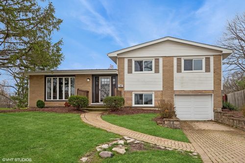 753 Magnolia Cir, Lombard, IL, 60148-3648 | Card Image