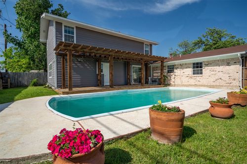 2225 Nottingham Dr, Garland, TX, 75041-1328 | Card Image