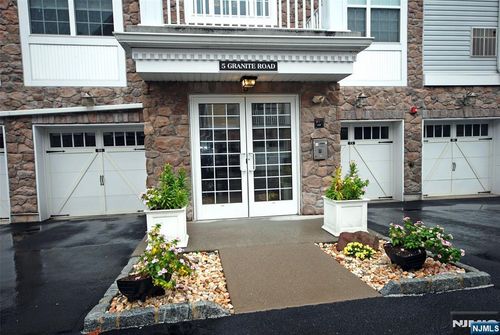 5 Granite Rd, Little Falls, NJ, 07424-4276 | Card Image