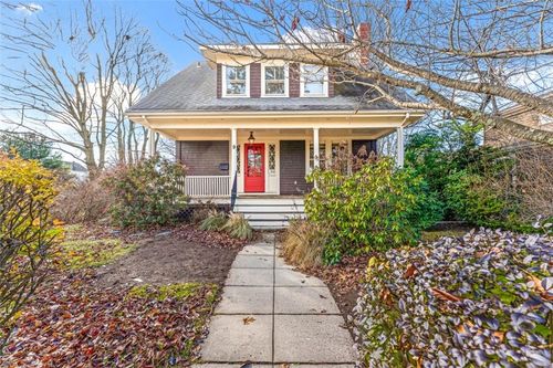 9 Linden Ave, Rumford, RI, 02916-2806 | Card Image